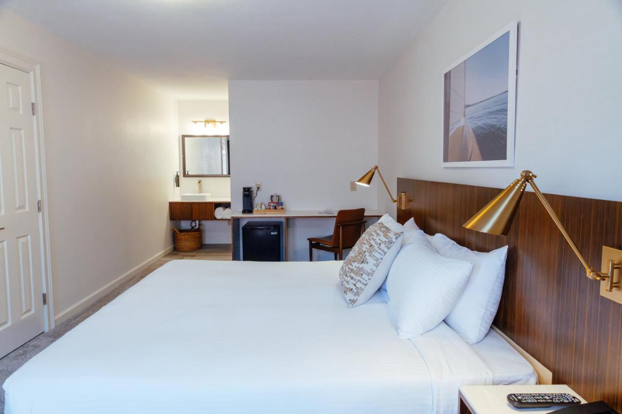 Skaneateles Boutique Hotel Exterior photo